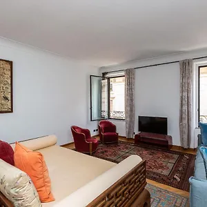 Amazing New Penthouse With Terrace Jewish Ghetto , Rome Italie